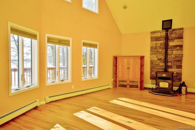 415 N Shore Drive, Wurtsboro, NY 12790