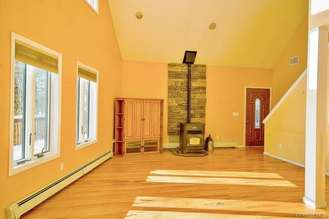 415 N Shore Drive, Wurtsboro, NY 12790