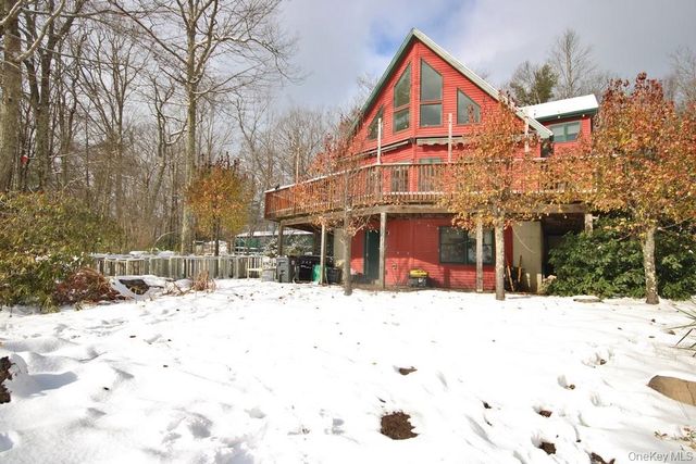 415 N Shore Drive, Wurtsboro, NY 12790