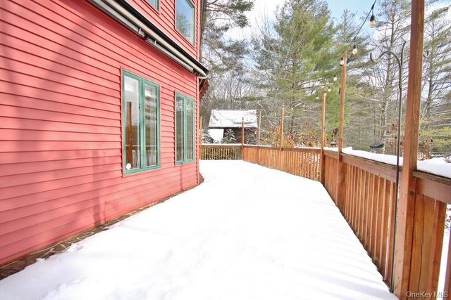 415 N Shore Drive, Wurtsboro, NY 12790