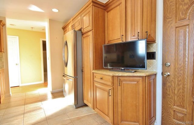 415 N Shore Drive, Wurtsboro, NY 12790