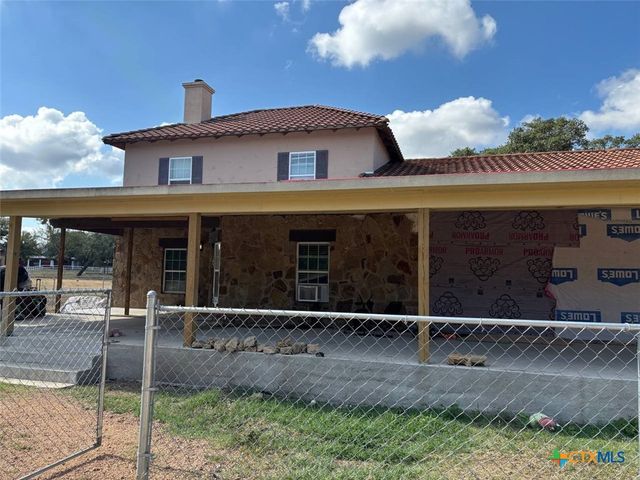 601 Deerpath Way, Spicewood, TX 78669