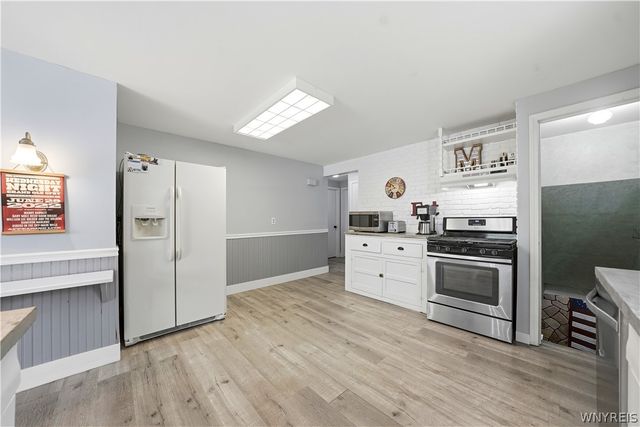 72 Greenmeadow Drive, West Seneca, NY 14224
