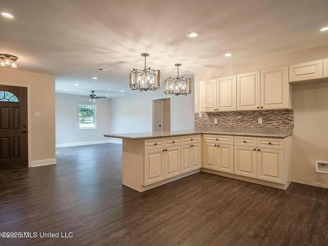 3508 Nunnally Street, Gulfport, MS 39501