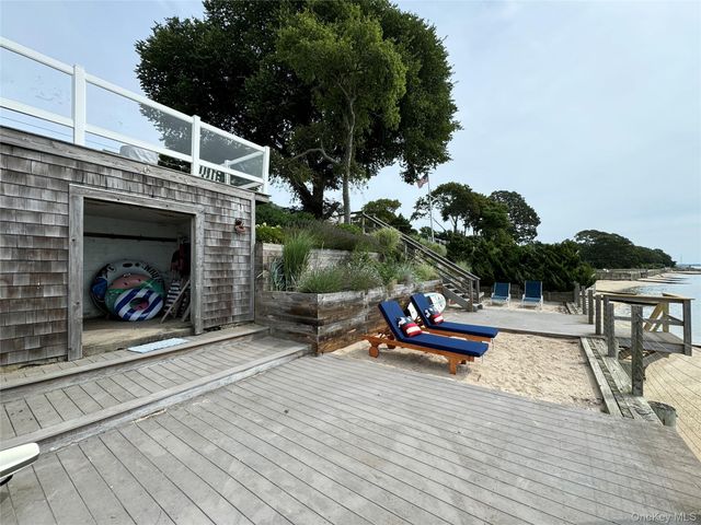 1429 Peconic Bay Boulevard, Jamesport, NY 11947