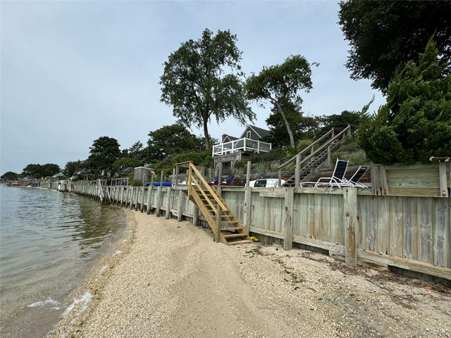 1429 Peconic Bay Boulevard, Jamesport, NY 11947