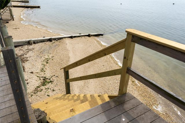 1429 Peconic Bay Boulevard, Jamesport, NY 11947