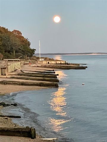 1429 Peconic Bay Boulevard, Jamesport, NY 11947