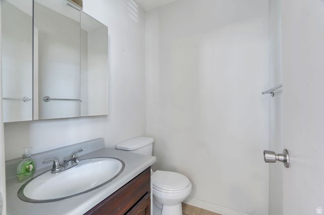 1676 N HICKORY LN, Provo, UT 84604