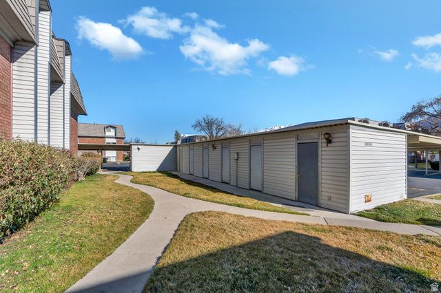 1676 N HICKORY LN, Provo, UT 84604