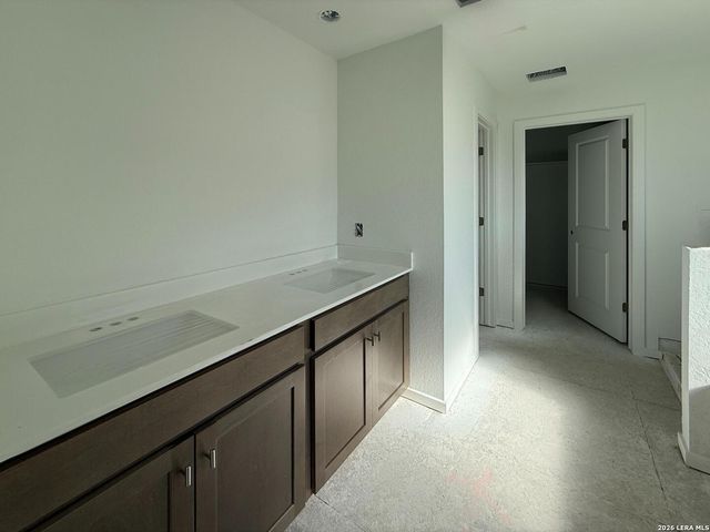 13807 Birch View, San Antonio, TX 78252