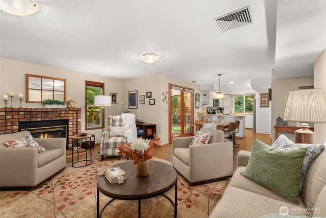 6615 Sierra Court SE, Lacey, WA 98503