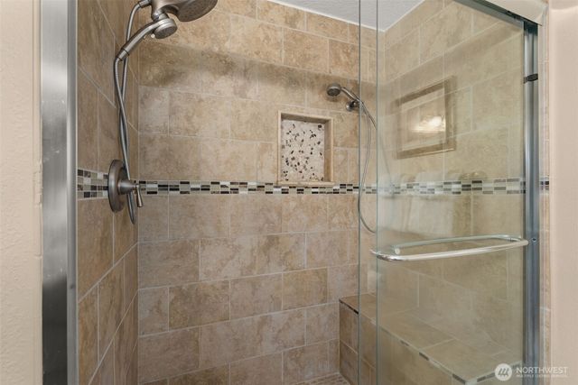6615 Sierra Court SE, Lacey, WA 98503