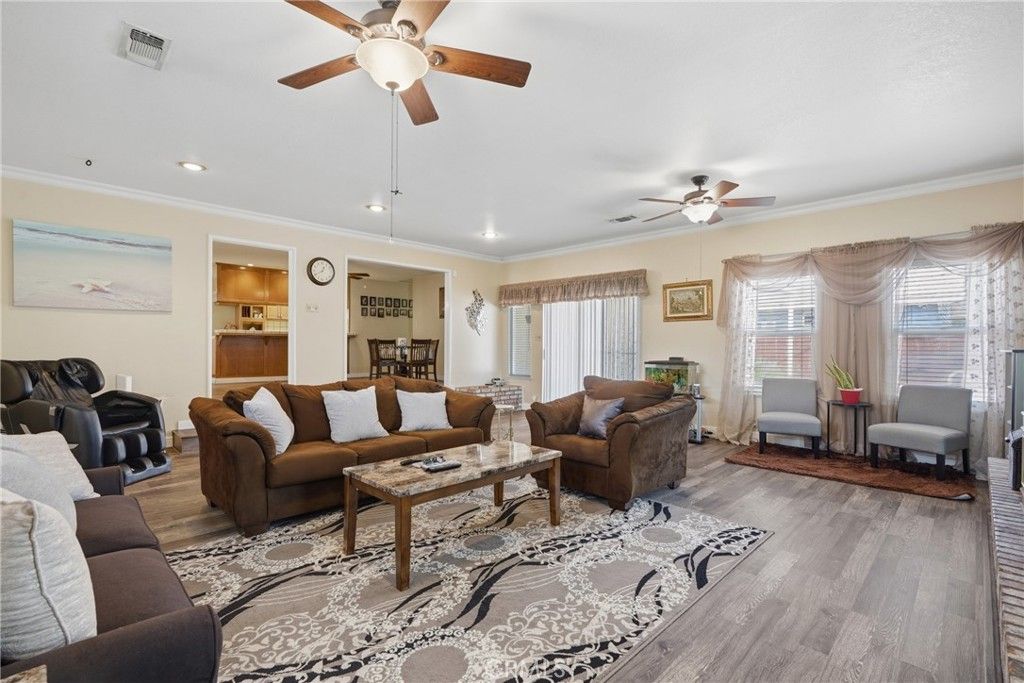 Image 13 of property listing at 316 Charles, Manteca, CA 95336