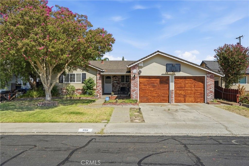 Image 3 of property listing at 316 Charles, Manteca, CA 95336