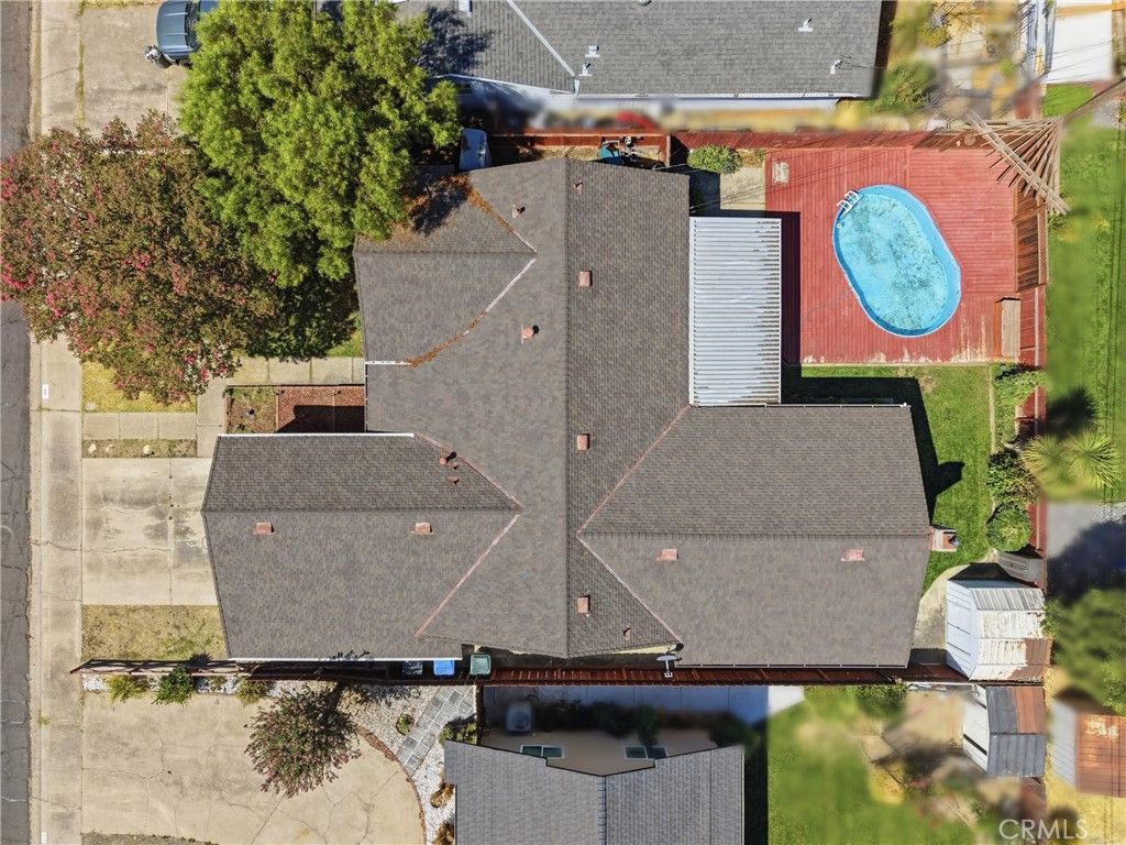 Image 4 of property listing at 316 Charles, Manteca, CA 95336