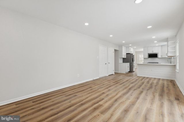 12920 NEW PARKLAND DR, Herndon, VA 20171