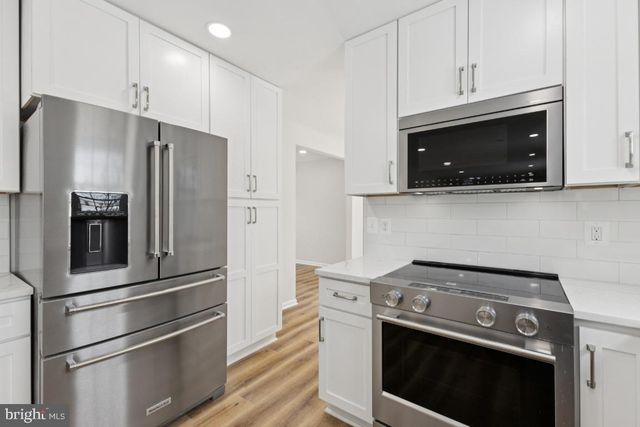 12920 NEW PARKLAND DR, Herndon, VA 20171