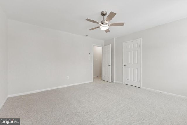 12920 NEW PARKLAND DR, Herndon, VA 20171