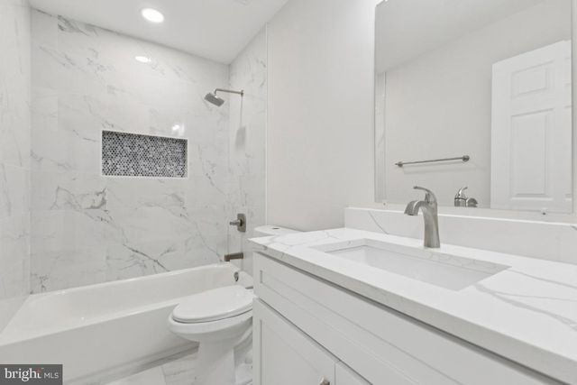 12920 NEW PARKLAND DR, Herndon, VA 20171