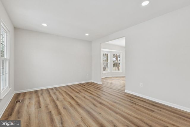 12920 NEW PARKLAND DR, Herndon, VA 20171