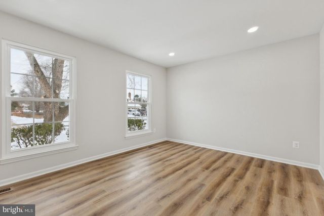 12920 NEW PARKLAND DR, Herndon, VA 20171