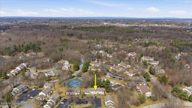 10 Minuteman Court, Clifton Park, NY 12065