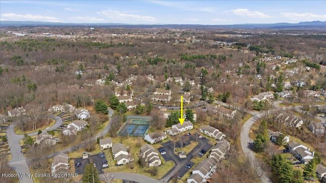10 Minuteman Court, Clifton Park, NY 12065