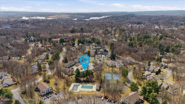 10 Minuteman Court, Clifton Park, NY 12065