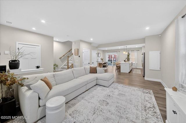 66 American Way, Cliffwood, NJ 07721