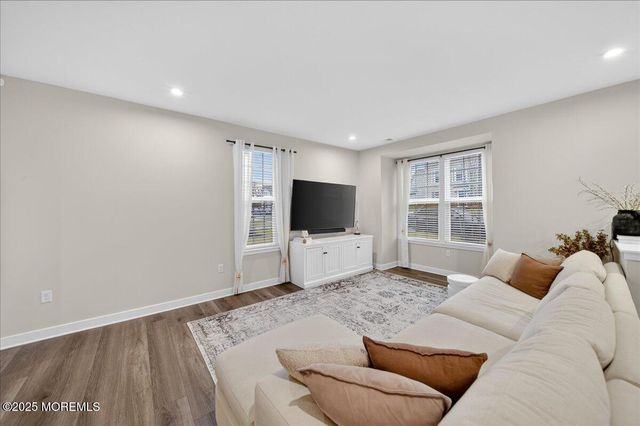 66 American Way, Cliffwood, NJ 07721