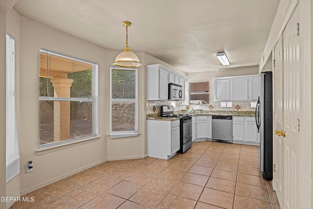 10817 WALDEN POND Street, El Paso, TX 79924