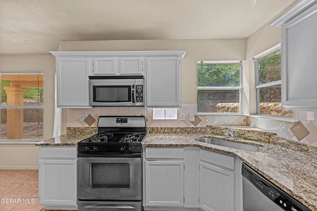 10817 WALDEN POND Street, El Paso, TX 79924
