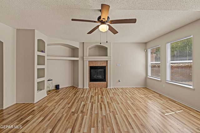 10817 WALDEN POND Street, El Paso, TX 79924