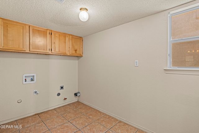 10817 WALDEN POND Street, El Paso, TX 79924