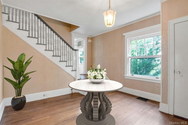 145 Cliff Avenue, Pelham, NY 10803