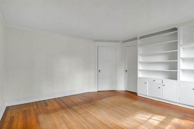 145 Cliff Avenue, Pelham, NY 10803