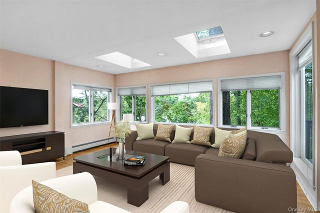 145 Cliff Avenue, Pelham, NY 10803