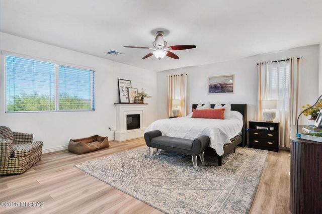 8942 W Twin Springs Drive, Marana, AZ 85653