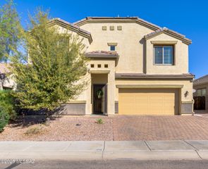 8942 W Twin Springs Drive, Marana, AZ 85653