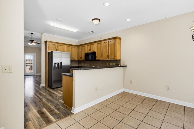 1601 Dexter Grove Ct Apt 102, Cordova, TN 38016