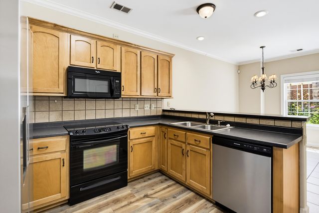 1601 Dexter Grove Ct Apt 102, Cordova, TN 38016