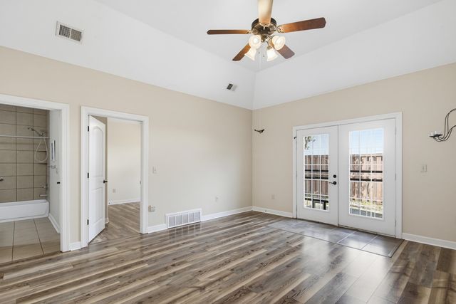 1601 Dexter Grove Ct Apt 102, Cordova, TN 38016