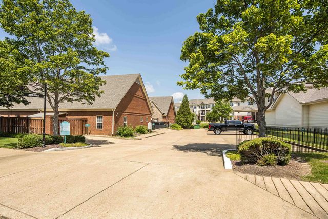 1601 Dexter Grove Ct Apt 102, Cordova, TN 38016