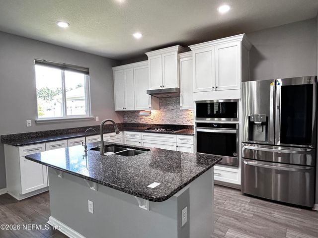 11646 PACIFIC DOGWOOD Court, Jacksonville, FL 32256