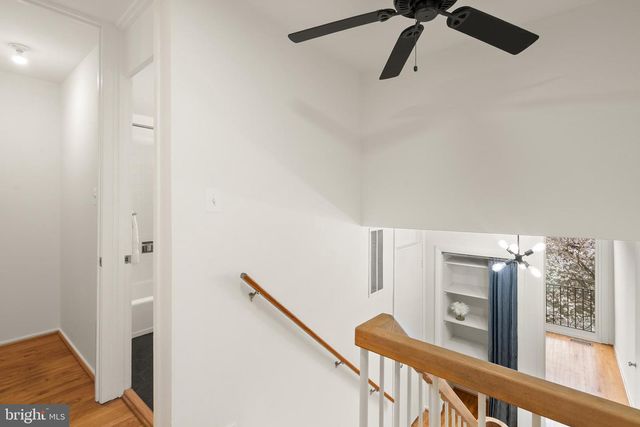 11465 WASHINGTON PLZ W, Reston, VA 20190