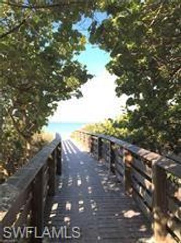 1 Bluebill AVE 412, Naples, FL 34108