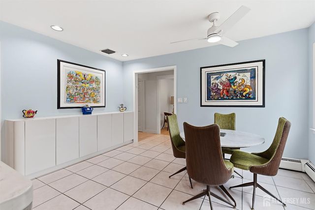 5 Washington Avenue, Morganville, NJ 07751