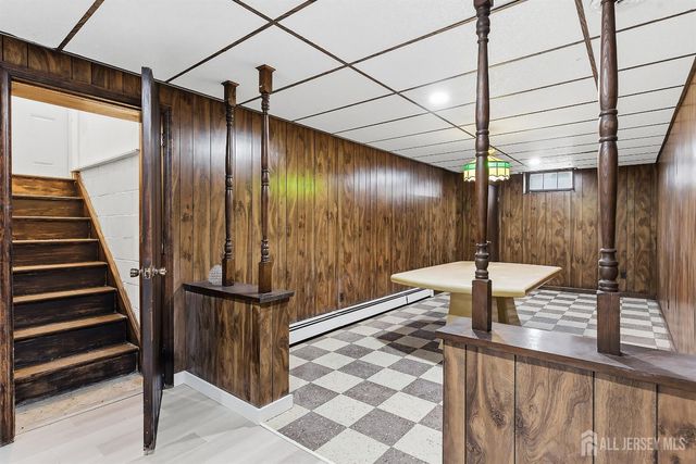 5 Washington Avenue, Morganville, NJ 07751