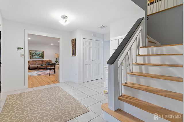 5 Washington Avenue, Morganville, NJ 07751